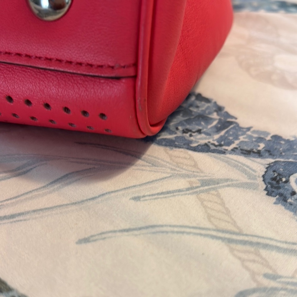 Coach coral handbag - Picture 6 of 11